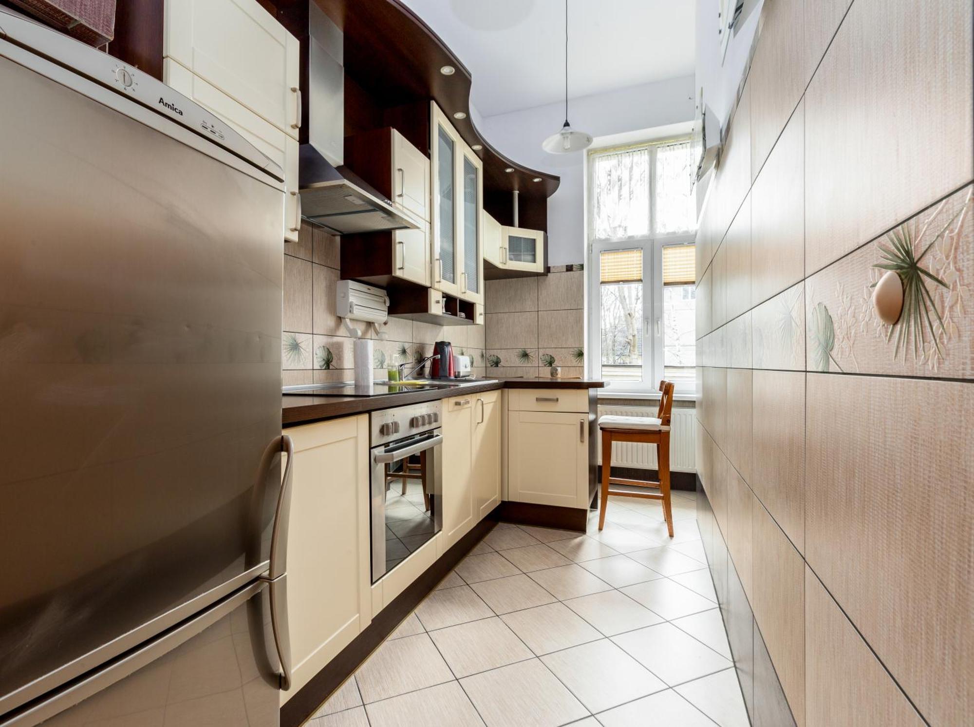 Red Apartment *